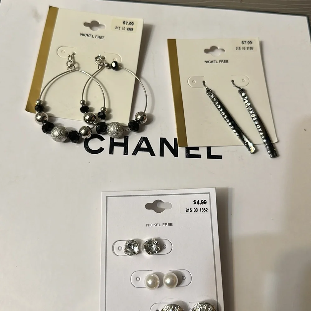 Target Silver and Black Earring jewelry Set bundle💕 nwt 4x15$